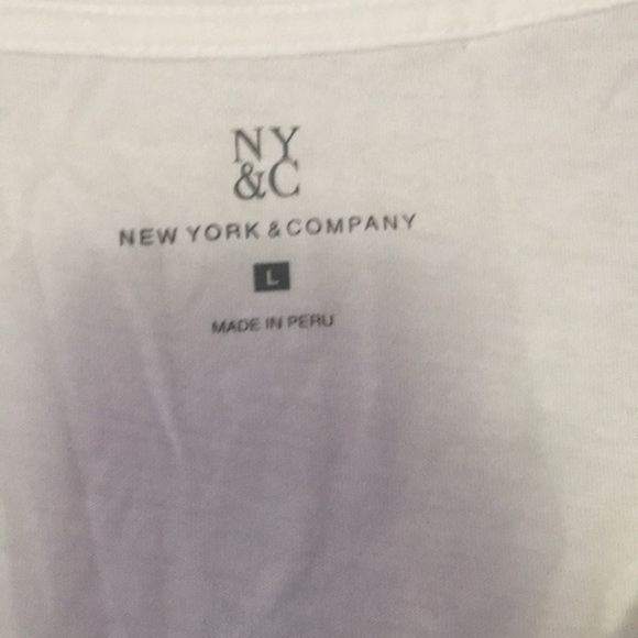 Flower tee ❤️ - Picture 2 of 3